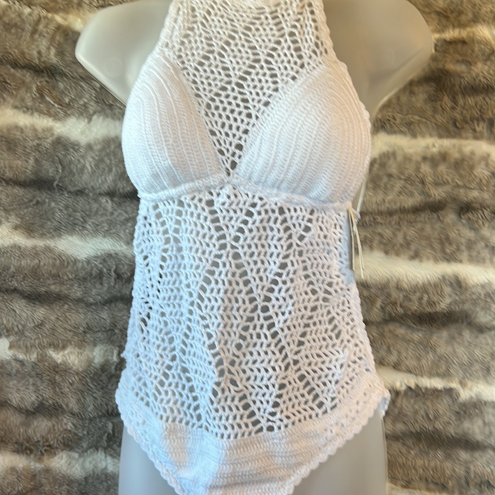 Volcom crochet, one piece swimsuit, Dawn dreamer bikini - Picture 3 of 9